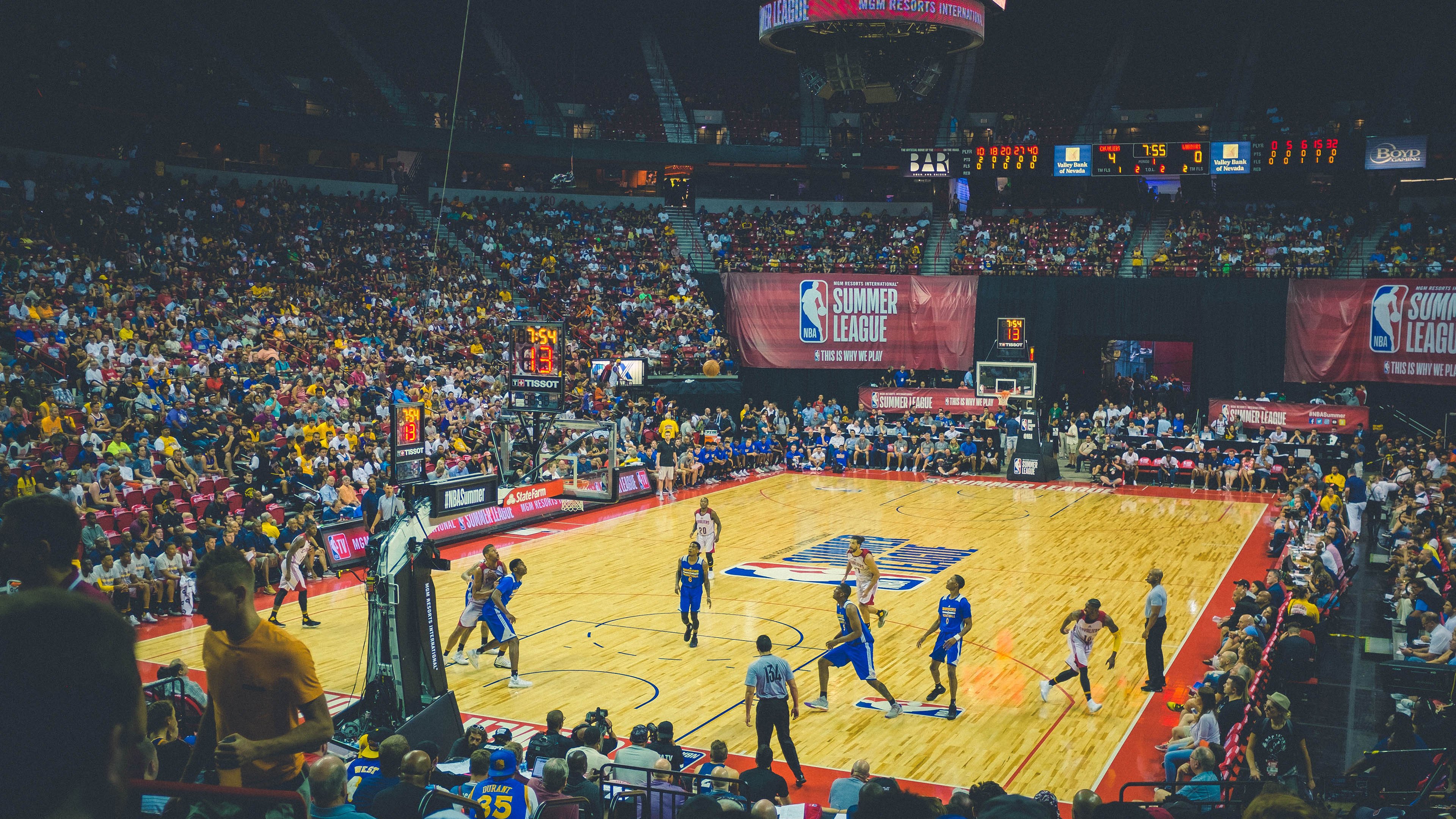 年轻选手逐渐成为比赛焦点